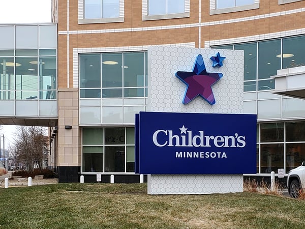 Healthcare - Monument Sign - Childrens Minnesota 2