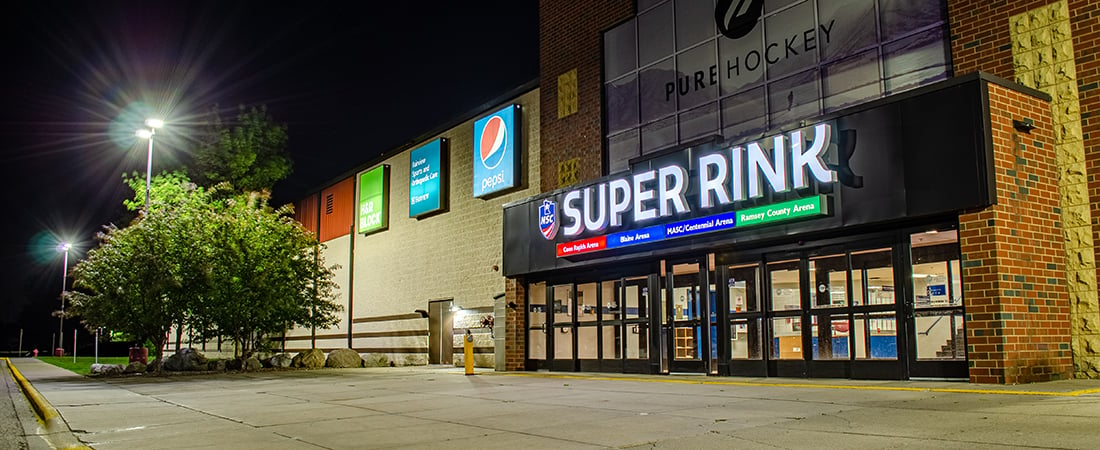 Hospitality Entertainment - LED Letter Set - Super Rink 1100x450