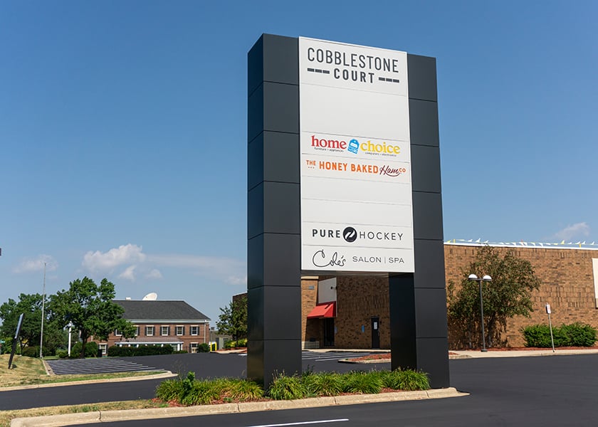 Retail - Pylon Sign - Cobblestone Court (4)