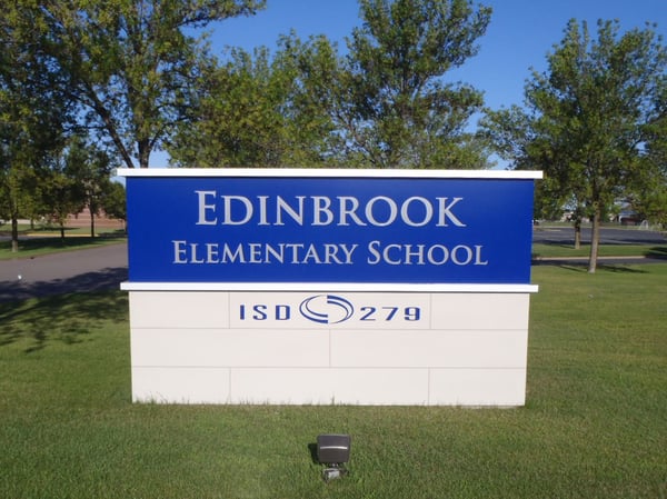 Schools - Monument Sign - Edinbrook Elementary ISD 279