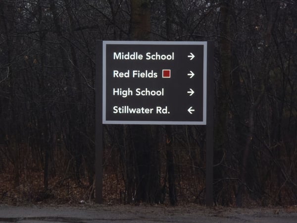 Schools - Reflective Copy Directional Sign - Mahtomedi Schools