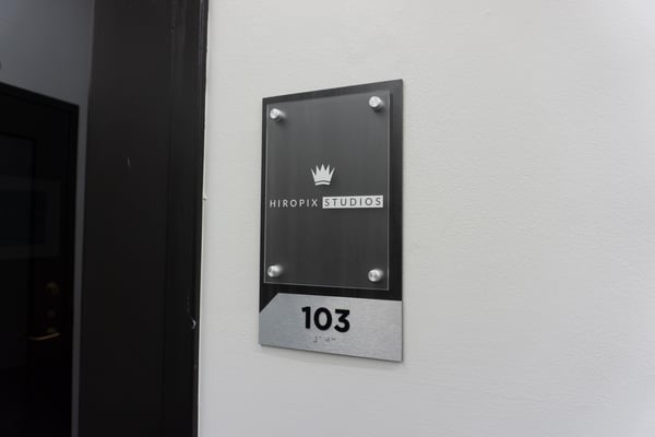 Union Plaza Tenant Sign