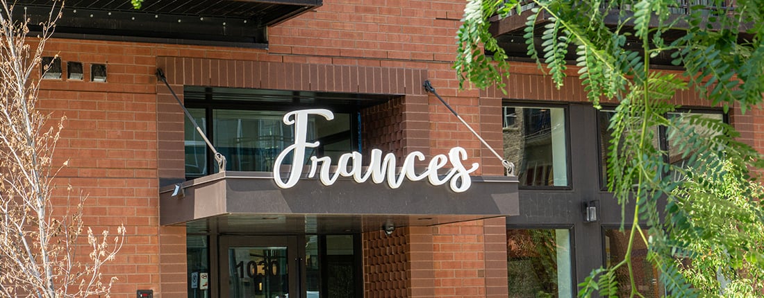 Projects-Header-110x430_0009_Frances