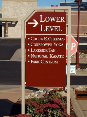 directional-wayfinding-signs-04